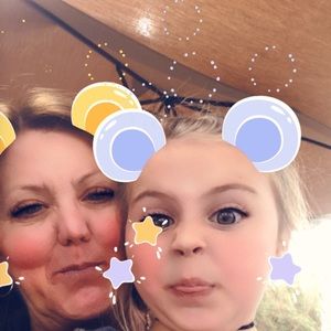 Meet your Posher, Julie